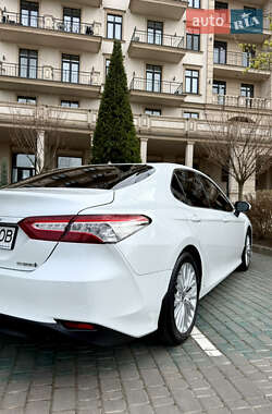 Седан Toyota Camry 2020 в 