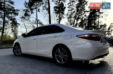 Седан Toyota Camry 2016 в 