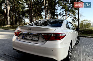 Седан Toyota Camry 2016 в 