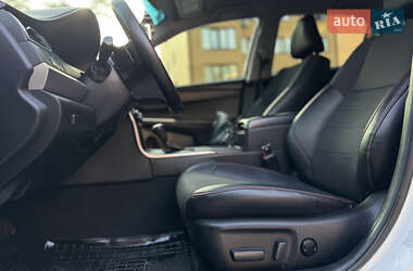 Седан Toyota Camry 2016 в 