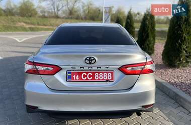 Седан Toyota Camry 2018 в 