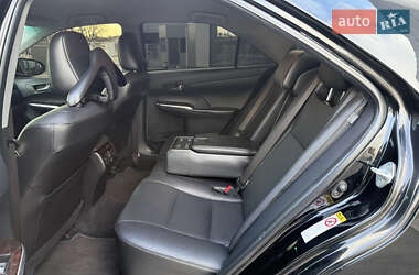 Седан Toyota Camry 2015 в 