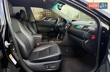 Седан Toyota Camry 2015 в 