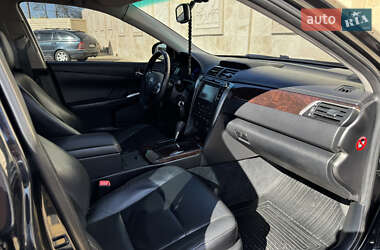 Седан Toyota Camry 2014 в 