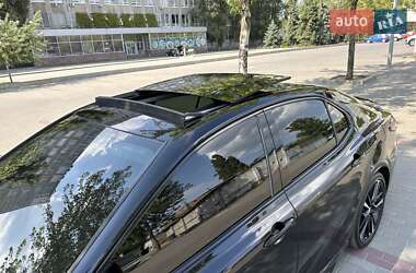 Седан Toyota Camry 2019 в 