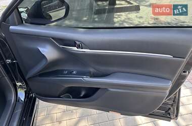 Седан Toyota Camry 2019 в 