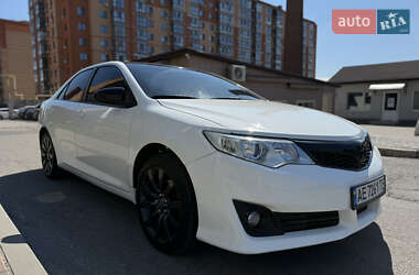 Седан Toyota Camry 2015 в 