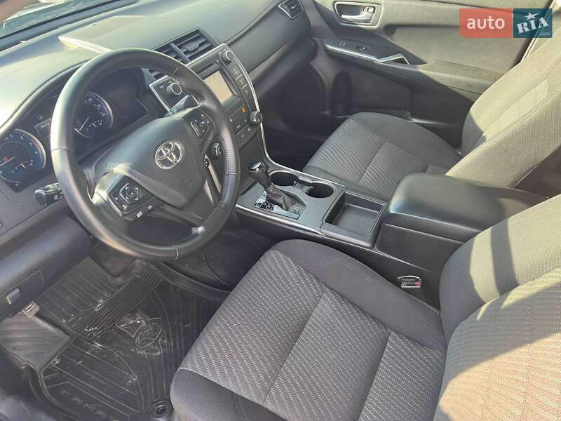 Седан Toyota Camry 2015 в Полтаві