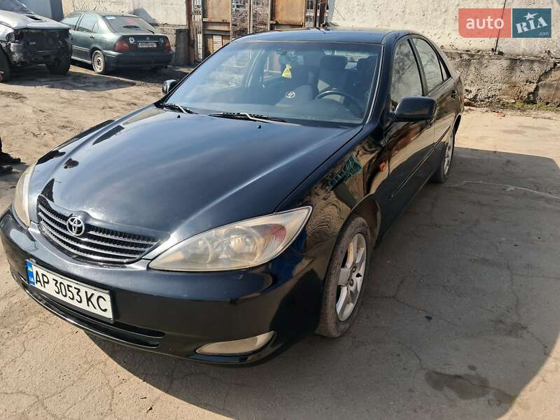 Седан Toyota Camry 2004 в Запоріжжі