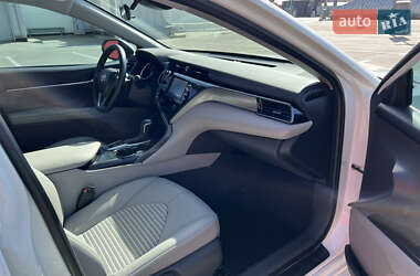 Седан Toyota Camry 2020 в 