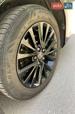 Седан Toyota Camry 2014 в 