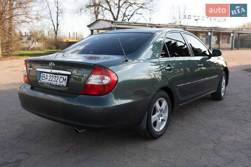 Седан Toyota Camry 2002 в Малій Висці