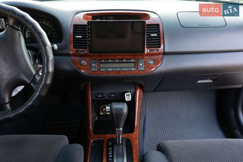 Седан Toyota Camry 2002 в Малій Висці