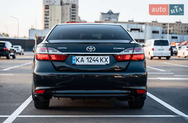 Седан Toyota Camry 2015 в 