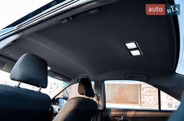 Седан Toyota Camry 2015 в 
