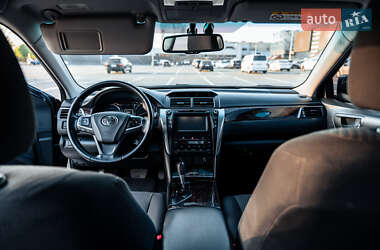 Седан Toyota Camry 2015 в 