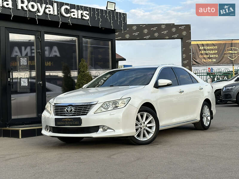 Седан Toyota Camry 2012 в 