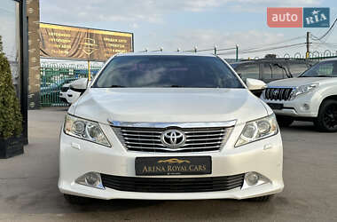 Седан Toyota Camry 2012 в 