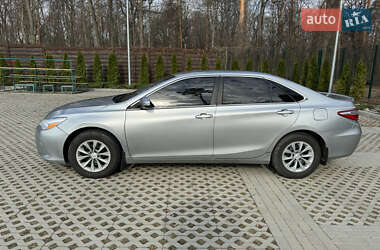 Седан Toyota Camry 2017 в 