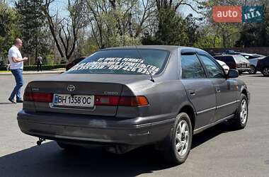 Седан Toyota Camry 1998 в 