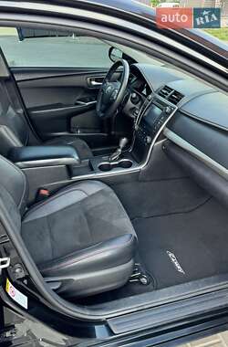 Седан Toyota Camry 2017 в 
