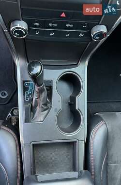 Седан Toyota Camry 2017 в 