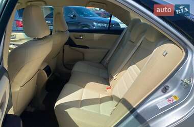 Седан Toyota Camry 2017 в 