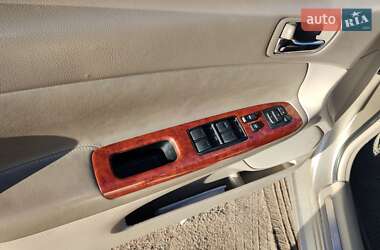 Седан Toyota Camry 2005 в 