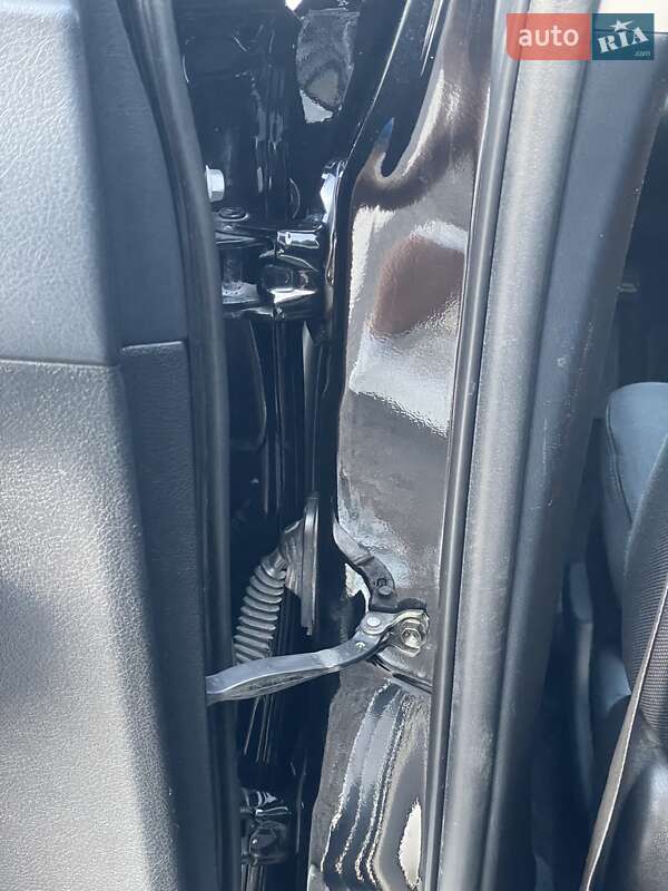 Седан Toyota Camry 2015 в Виннице