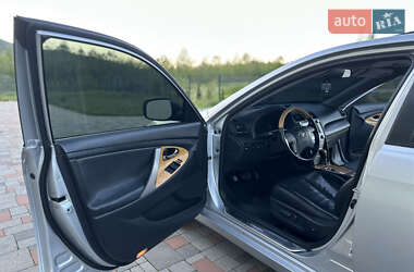 Седан Toyota Camry 2007 в 