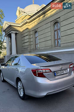Седан Toyota Camry 2011 в 