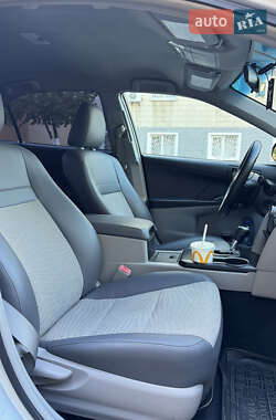 Седан Toyota Camry 2011 в 