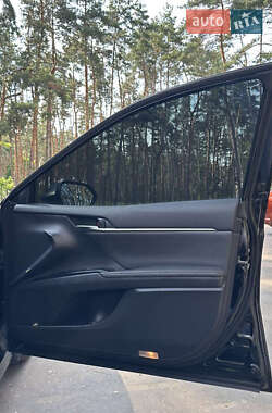 Седан Toyota Camry 2019 в 