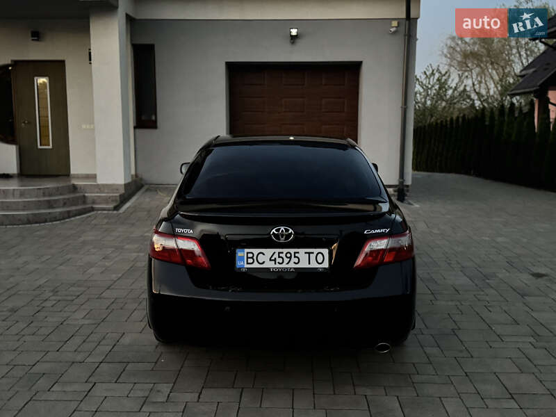 Седан Toyota Camry 2007 в Львові