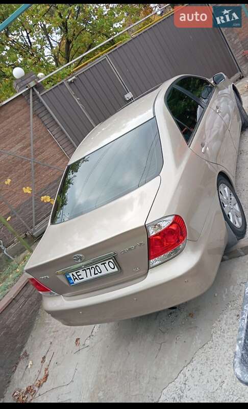 Седан Toyota Camry 2004 в Кам'янському