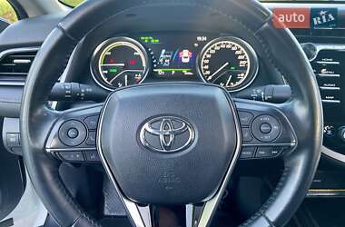 Седан Toyota Camry 2020 в 