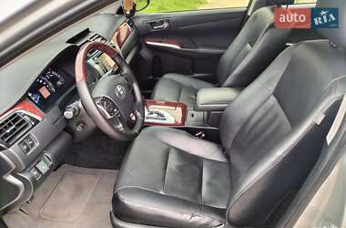 Седан Toyota Camry 2012 в 