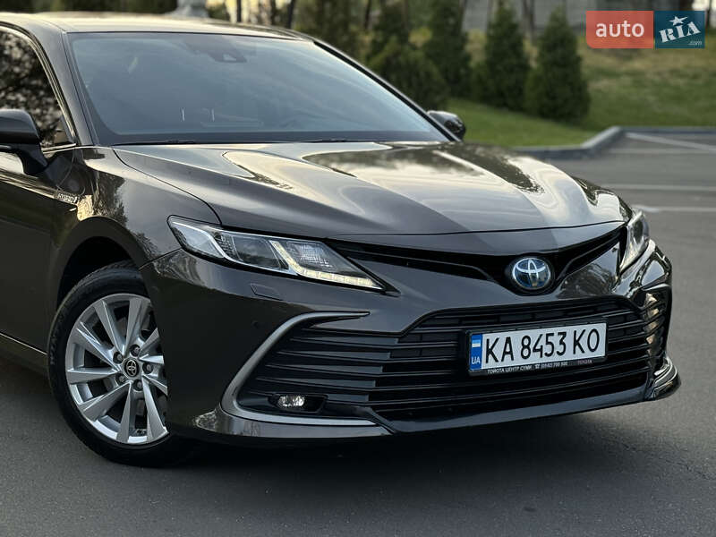Седан Toyota Camry 2021 в Києві