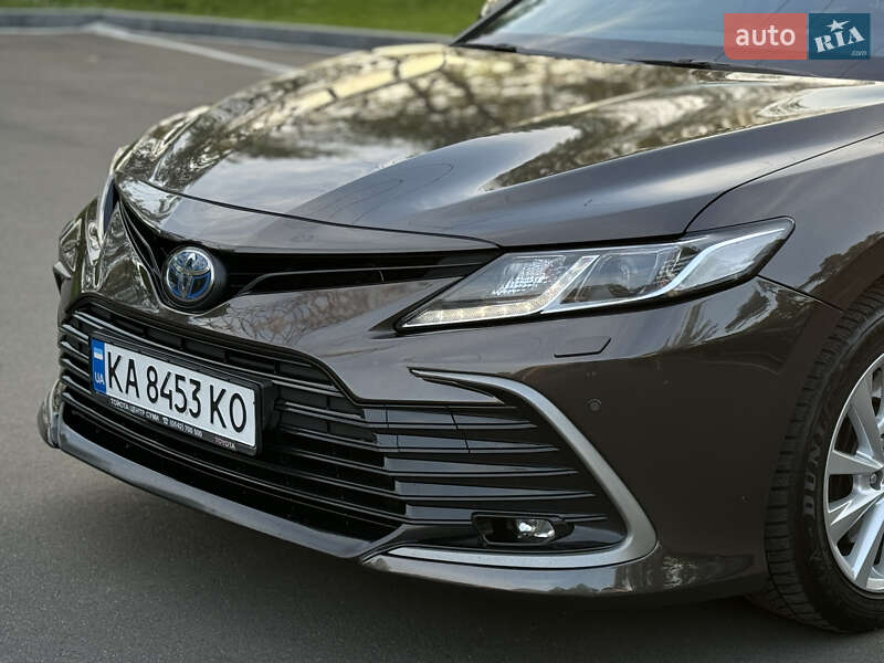 Седан Toyota Camry 2021 в Києві