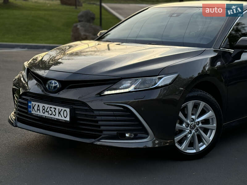 Седан Toyota Camry 2021 в Києві