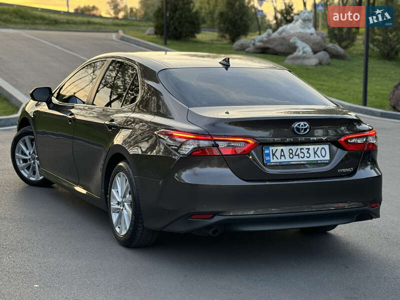 Седан Toyota Camry 2021 в Києві