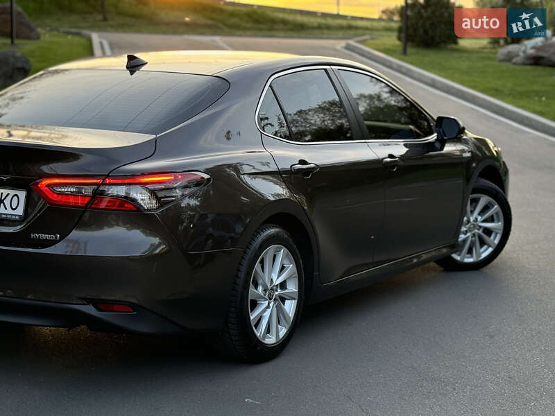 Седан Toyota Camry 2021 в Києві