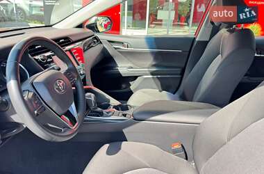 Седан Toyota Camry 2019 в 