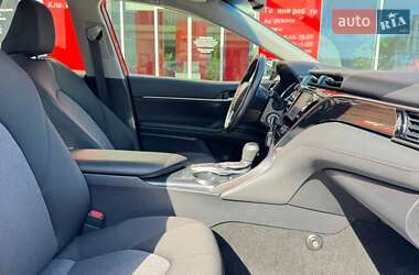 Седан Toyota Camry 2019 в 