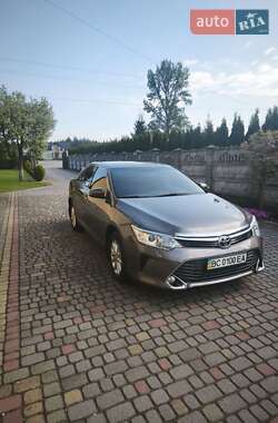 Седан Toyota Camry 2016 в 