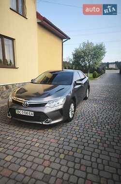 Седан Toyota Camry 2016 в 
