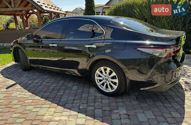 Седан Toyota Camry 2019 в 