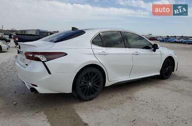 Седан Toyota Camry 2021 в 