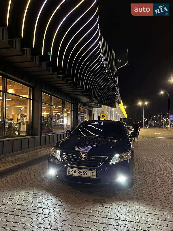 Седан Toyota Camry 2007 в 