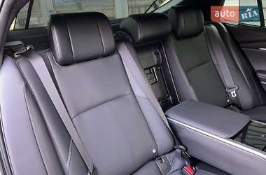 Седан Toyota Camry 2024 в 